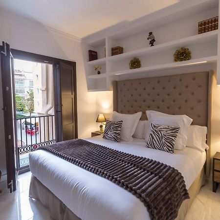 The Clock House Luxury Urban Suites Málaga Eksteriør billede