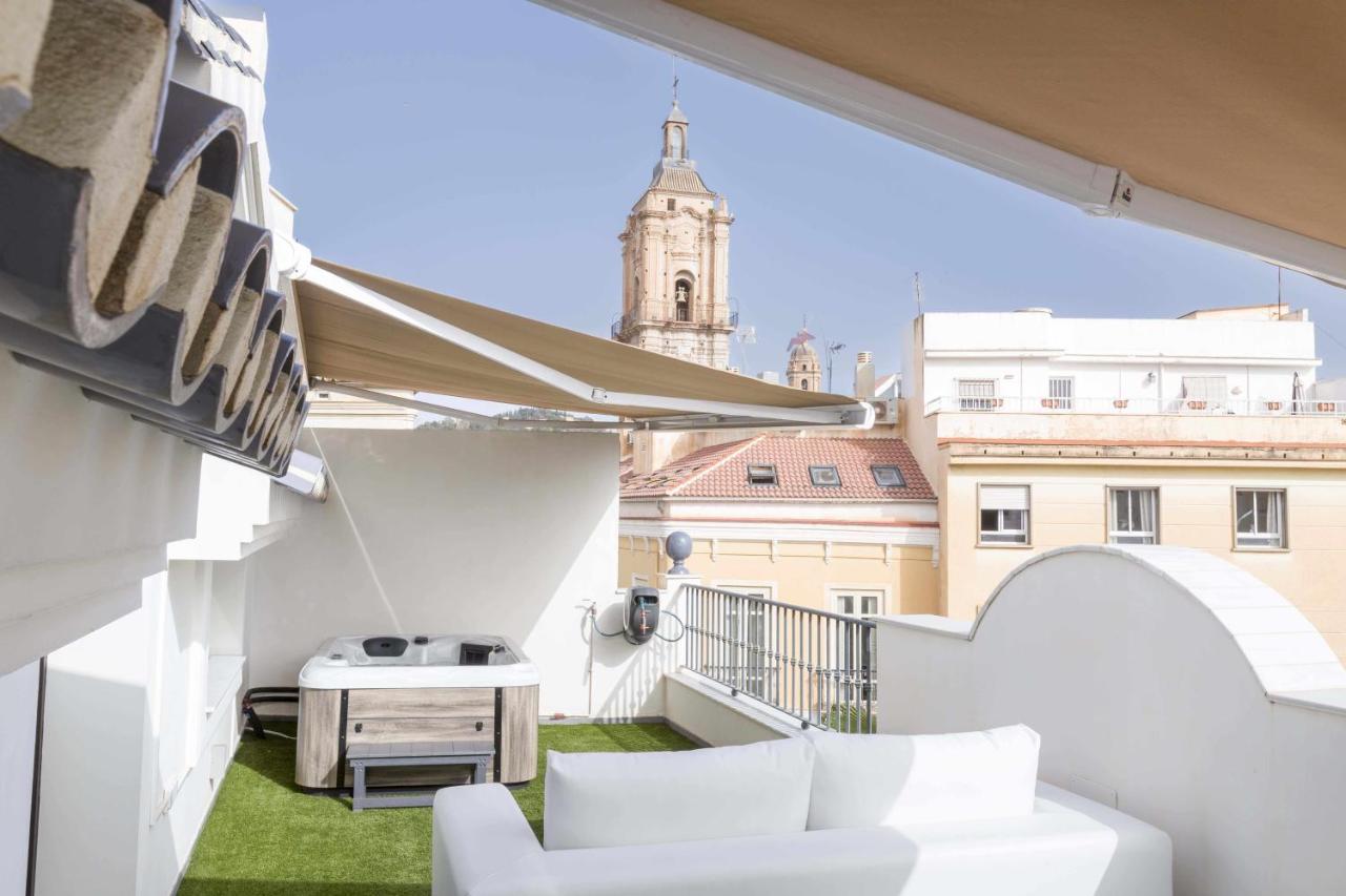 The Clock House Luxury Urban Suites Málaga Værelse billede