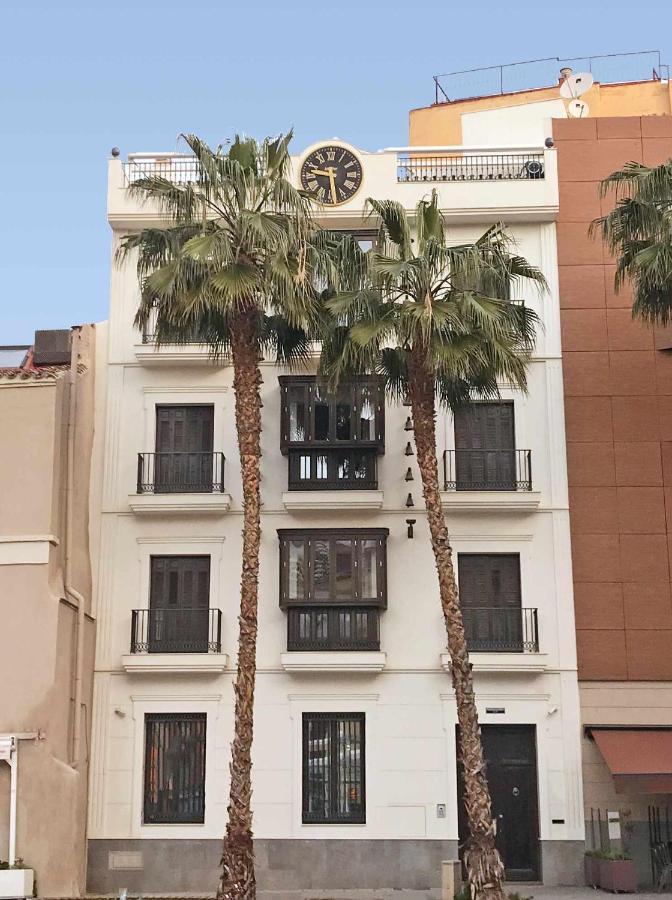 The Clock House Luxury Urban Suites Málaga Værelse billede