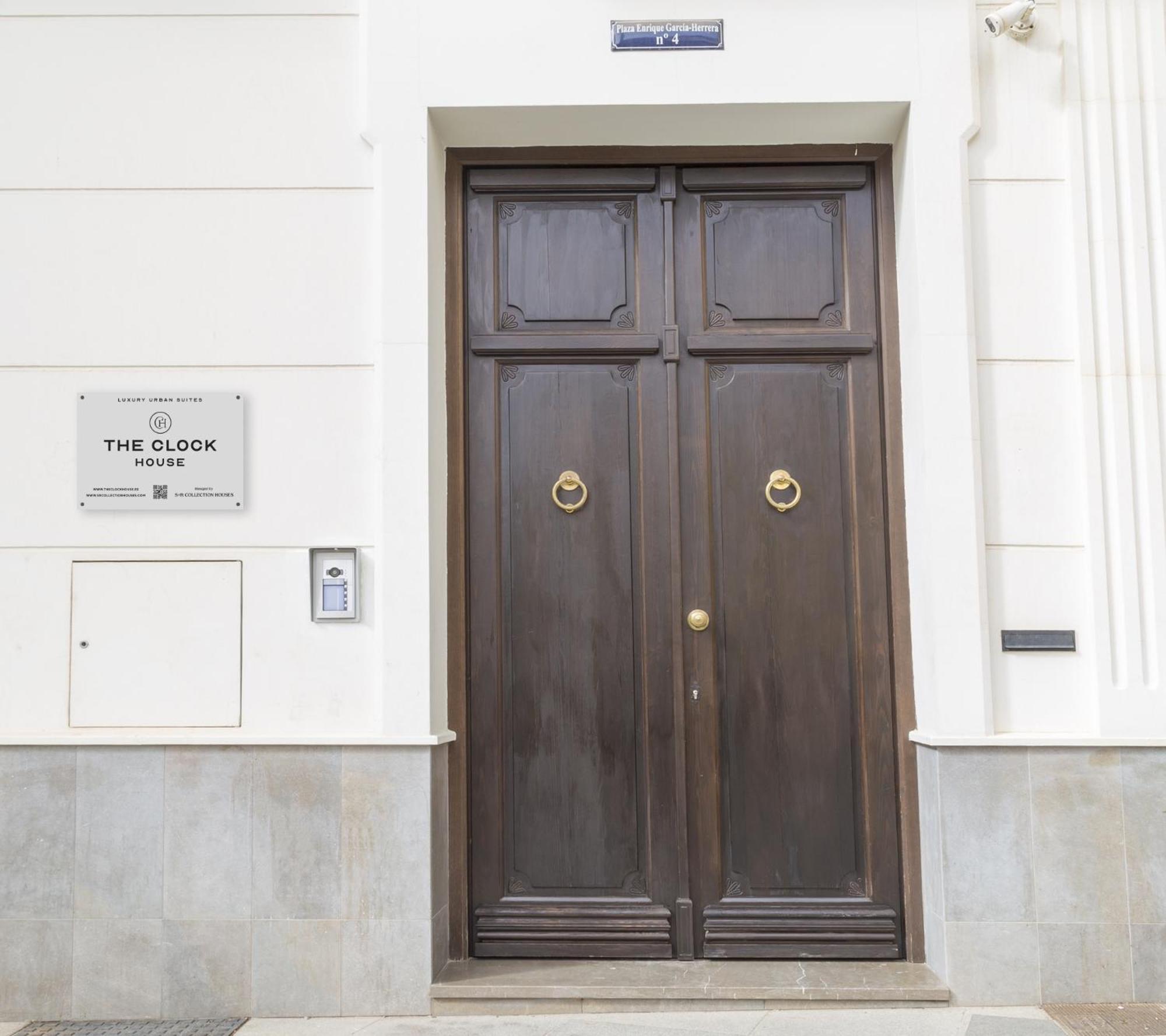 The Clock House Luxury Urban Suites Málaga Eksteriør billede