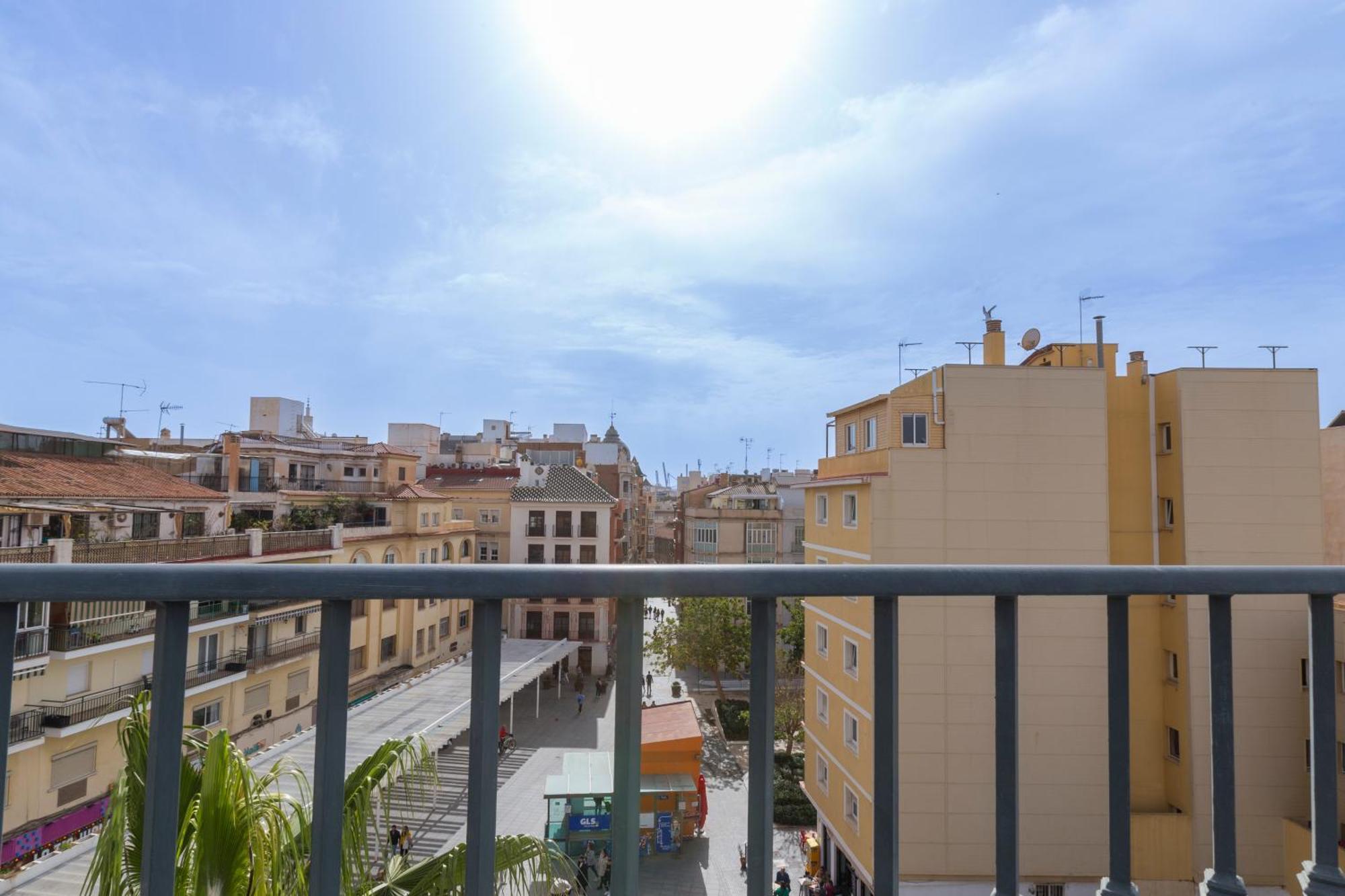 The Clock House Luxury Urban Suites Málaga Eksteriør billede